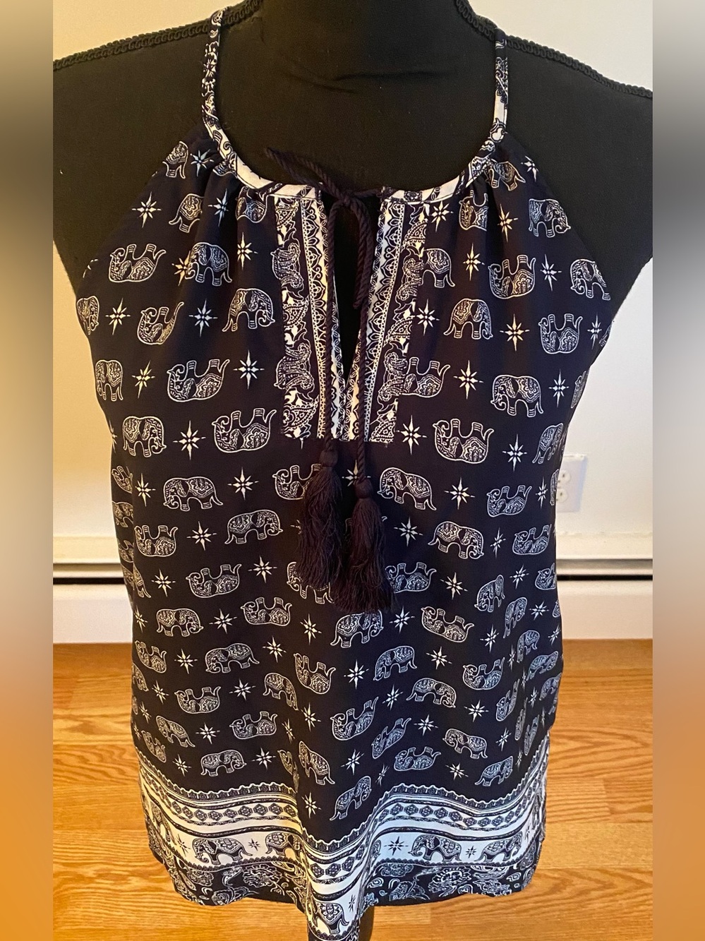 Bleuh Ciel Navy and White Elephant Print Key Hole Halter Tank Boho Size Medium